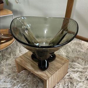 Vintage Viking Glass Mid Century Modern Style Three Footed Glass Bowl